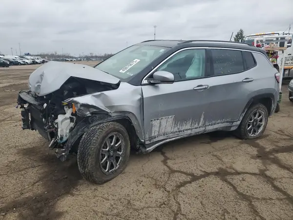 3C4NJDCB4KT672379 2019 JEEP COMPASS - Image 1