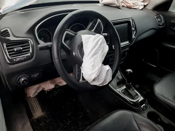 3C4NJDCB4KT672379 2019 JEEP COMPASS - Image 8