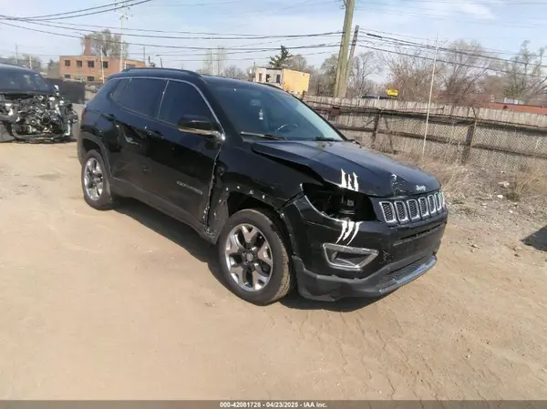 3C4NJDCB4KT674567 2019 JEEP COMPASS - Image 1