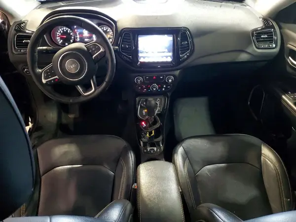 3C4NJDCB4KT683401 2019 JEEP COMPASS - Image 8