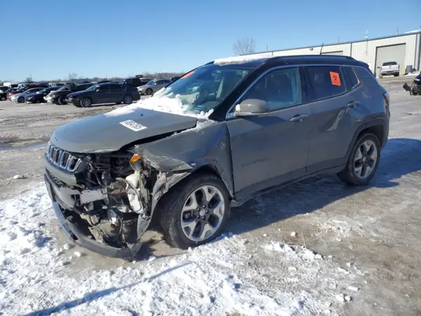3C4NJDCB4KT723203 2019 JEEP COMPASS - Image 1