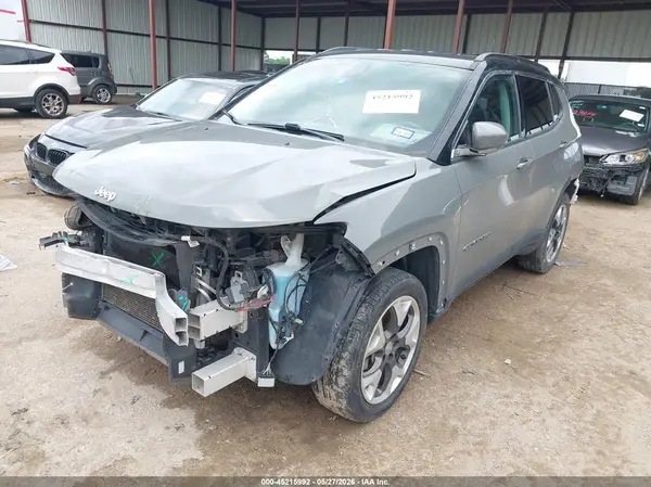 3C4NJDCB4KT741488 2019 JEEP COMPASS - Image 2