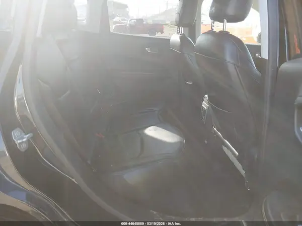 3C4NJDCB4KT742141 2019 JEEP COMPASS - Image 8
