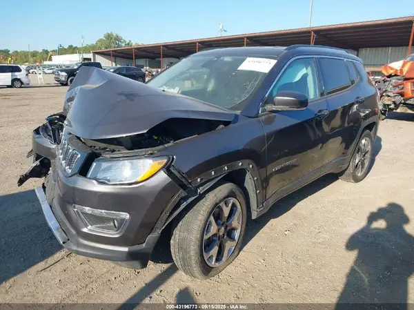 3C4NJDCB4KT753348 2019 JEEP COMPASS - Image 2