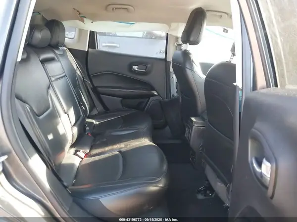 3C4NJDCB4KT753348 2019 JEEP COMPASS - Image 8