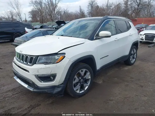 3C4NJDCB4KT761370 2019 JEEP COMPASS - Image 2