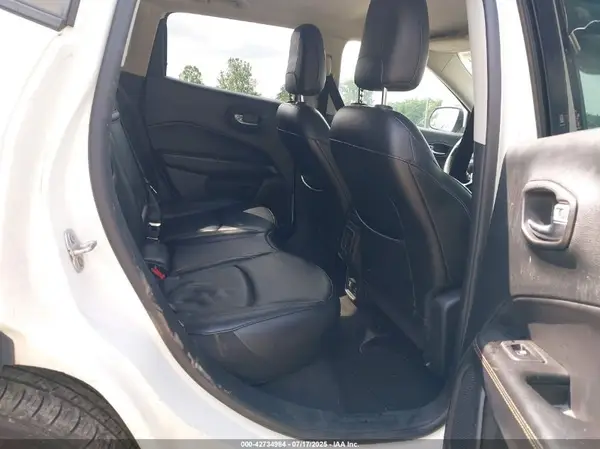 3C4NJDCB4KT766567 2019 JEEP COMPASS - Image 8