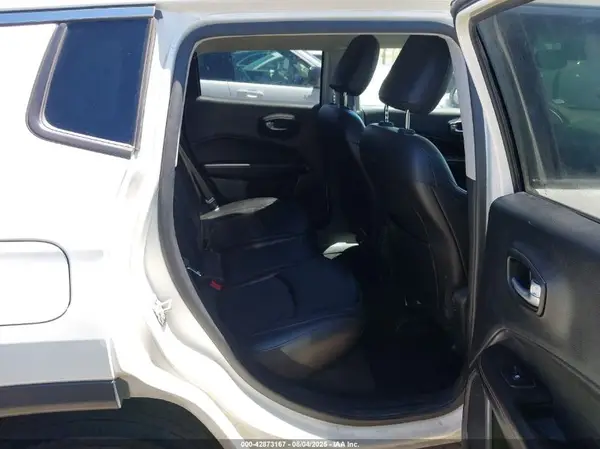 3C4NJDCB4KT771980 2019 JEEP COMPASS - Image 8