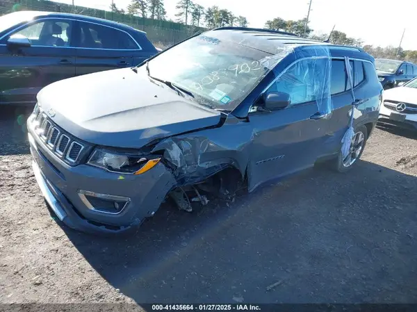 3C4NJDCB4KT787418 2019 JEEP COMPASS - Image 2