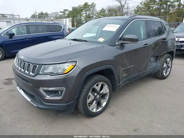 3C4NJDCB4KT815427 2019 JEEP COMPASS - Image 2