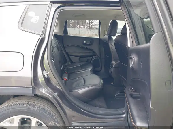 3C4NJDCB4KT815427 2019 JEEP COMPASS - Image 8