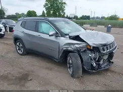 3C4NJDCB4KT842577 2019 JEEP COMPASS