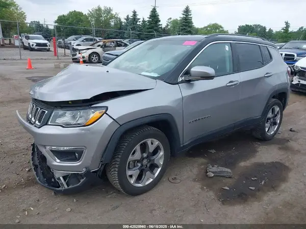 3C4NJDCB4KT842577 2019 JEEP COMPASS - Image 2