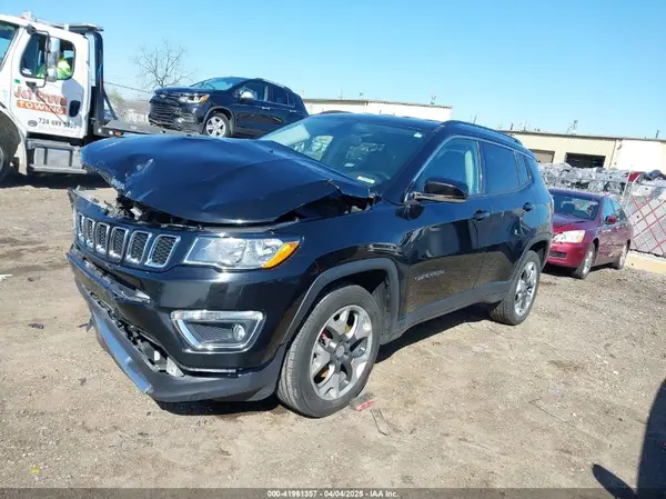3C4NJDCB4LT119586 2020 JEEP COMPASS - Image 2