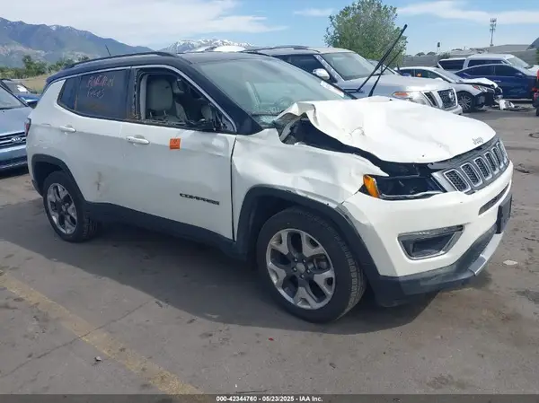 3C4NJDCB4LT122066 2020 JEEP COMPASS - Image 1