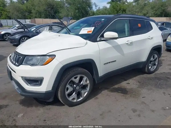 3C4NJDCB4LT122066 2020 JEEP COMPASS - Image 2