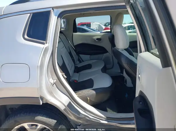 3C4NJDCB4LT127221 2020 JEEP COMPASS - Image 8