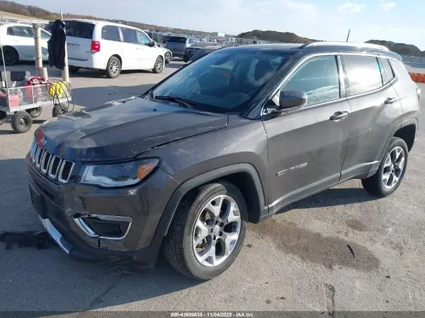 3C4NJDCB4LT146044 2020 JEEP COMPASS - Image 2