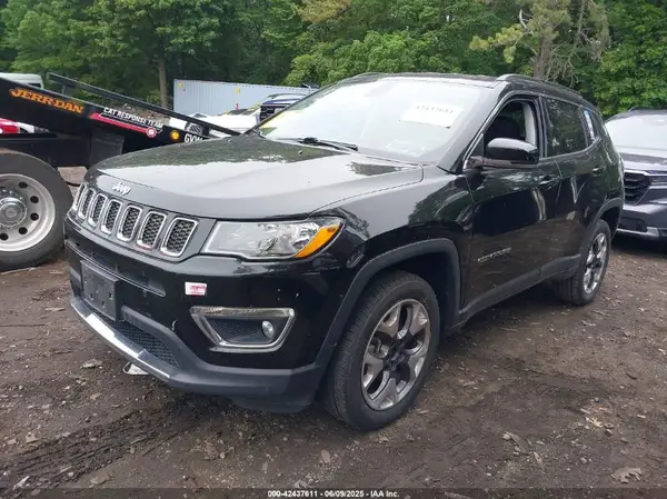 3C4NJDCB4LT155374 2020 JEEP COMPASS - Image 2