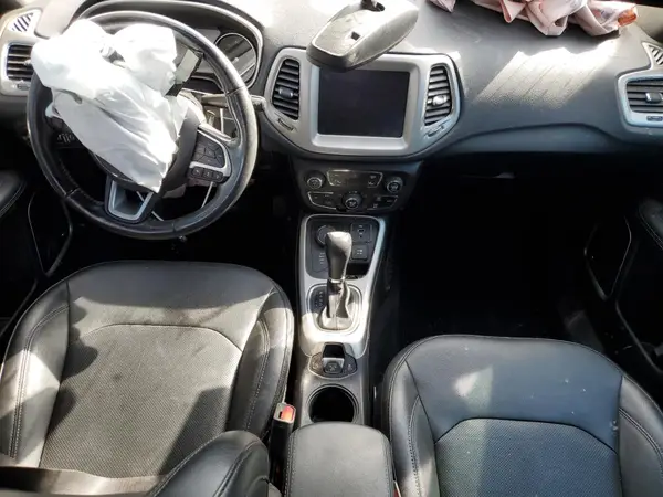 3C4NJDCB4LT157822 2020 JEEP COMPASS - Image 8