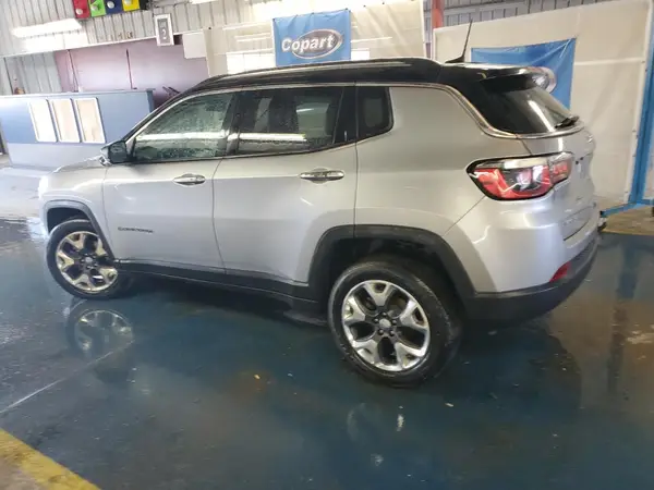 3C4NJDCB4LT163569 2020 JEEP COMPASS - Image 2