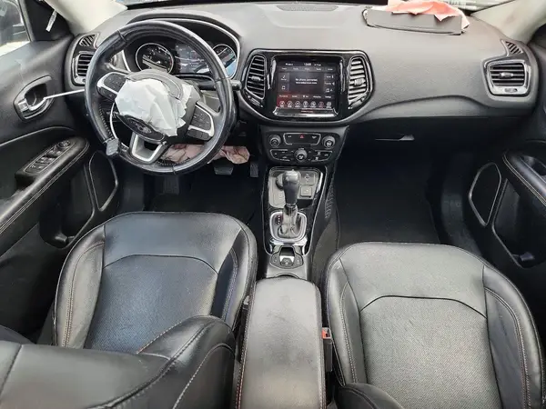 3C4NJDCB4LT164463 2020 JEEP COMPASS - Image 8
