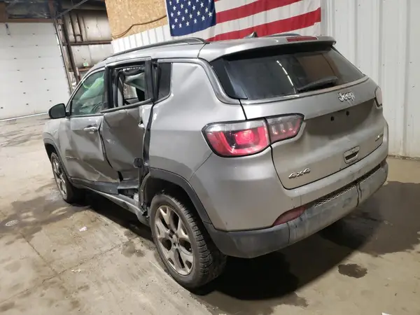 3C4NJDCB4LT221387 2020 JEEP COMPASS - Image 2