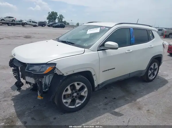 3C4NJDCB4MT520427 2021 JEEP COMPASS - Image 2