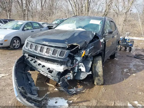 3C4NJDCB4MT525384 2021 JEEP COMPASS - Image 2