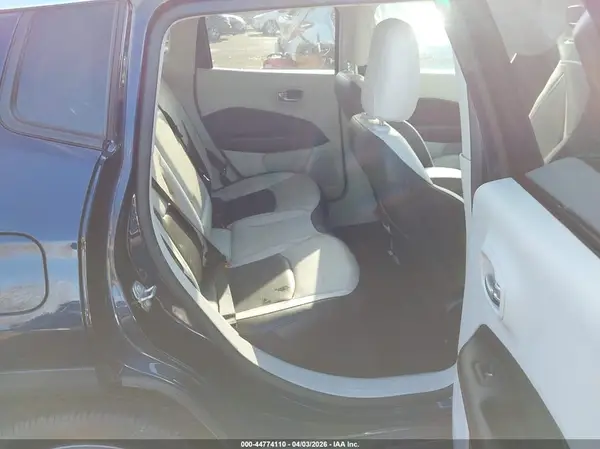 3C4NJDCB4MT539561 2021 JEEP COMPASS - Image 8