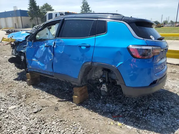 3C4NJDCB4MT542119 2021 JEEP COMPASS - Image 2