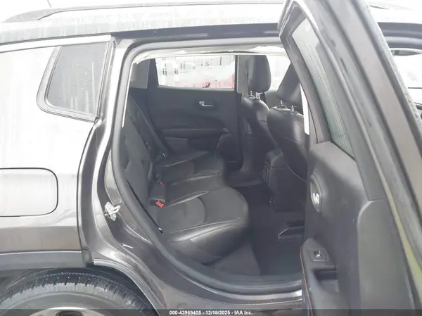 3C4NJDCB4MT556893 2021 JEEP COMPASS - Image 8