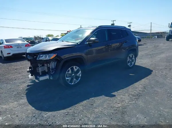 3C4NJDCB4MT572480 2021 JEEP COMPASS - Image 2