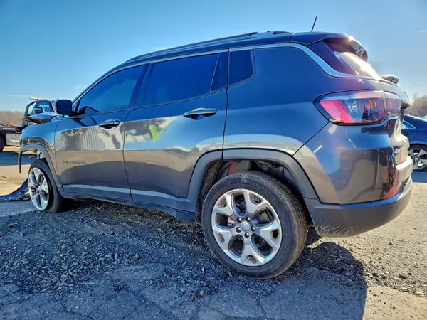 3C4NJDCB4MT583592 2021 JEEP COMPASS - Image 2