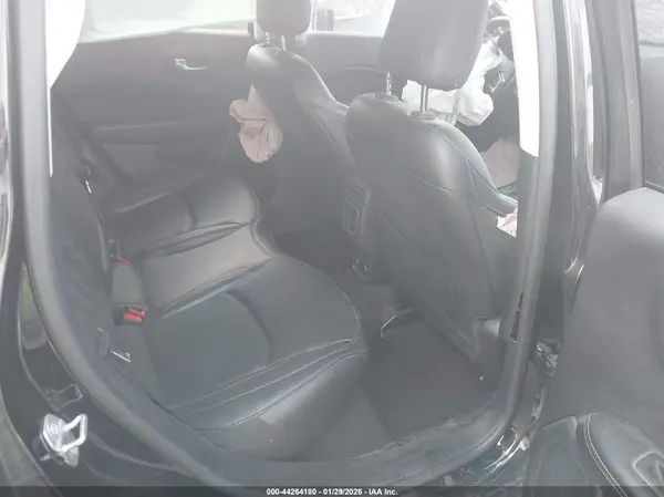 3C4NJDCB4MT589831 2021 JEEP COMPASS - Image 8