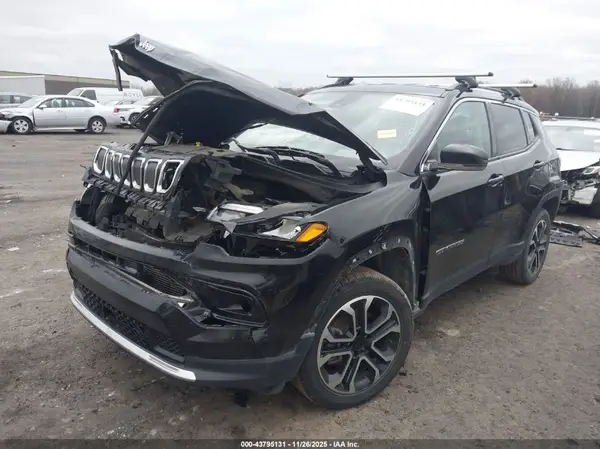 3C4NJDCB4NT107201 2022 JEEP COMPASS - Image 2
