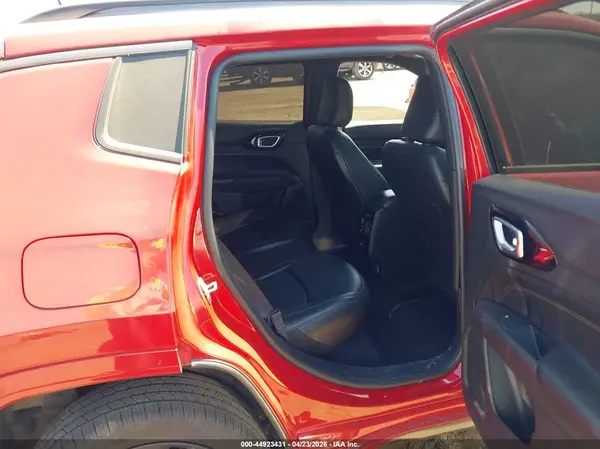 3C4NJDCB4NT135631 2022 JEEP COMPASS - Image 8