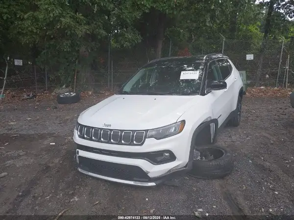 3C4NJDCB4NT146533 2022 JEEP COMPASS - Image 2