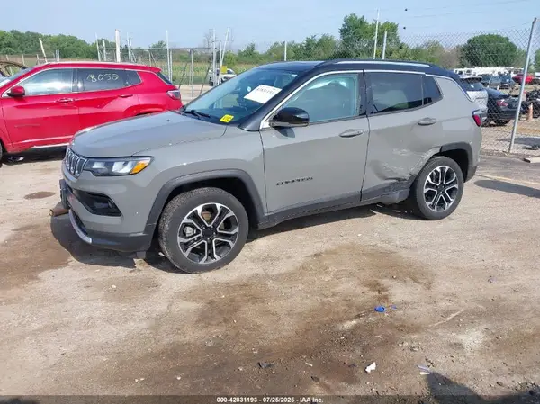 3C4NJDCB4NT159833 2022 JEEP COMPASS - Image 2