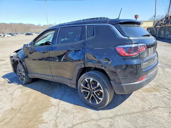 3C4NJDCB4NT184182 2022 JEEP COMPASS - Image 2