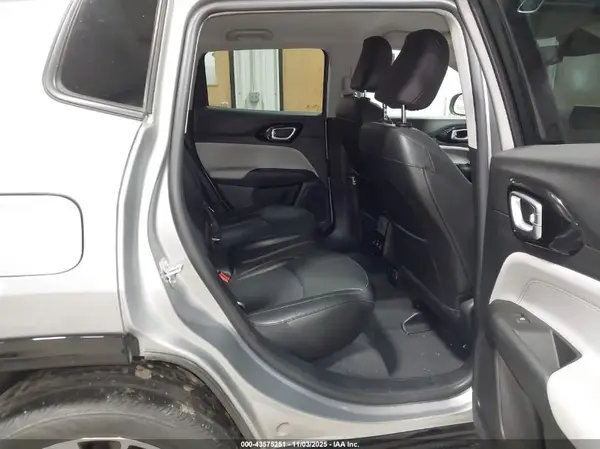 3C4NJDCB4NT189995 2022 JEEP COMPASS - Image 8