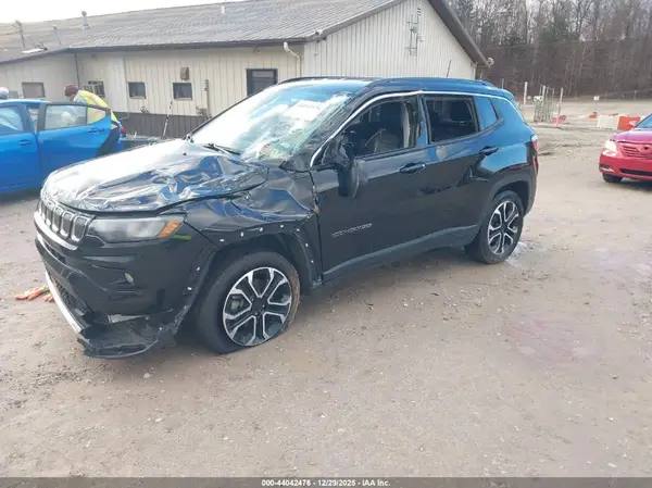 3C4NJDCB4NT230769 2022 JEEP COMPASS - Image 2