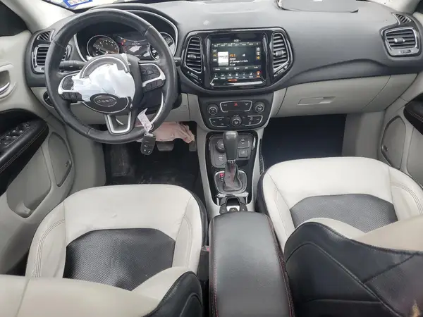 3C4NJDCB5HT631154 2017 JEEP COMPASS - Image 8