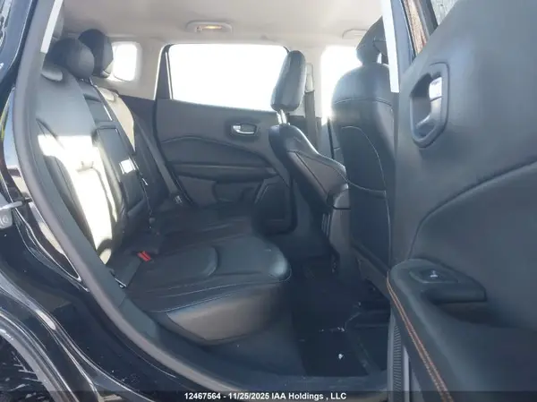 3C4NJDCB5HT644602 2017 JEEP COMPASS - Image 8