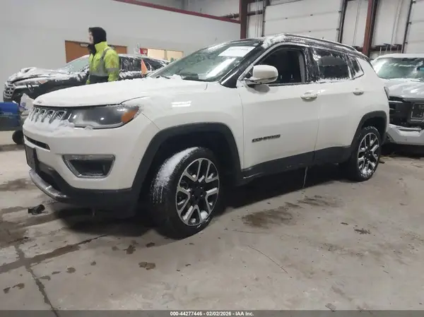 3C4NJDCB5HT661450 2017 JEEP COMPASS - Image 2