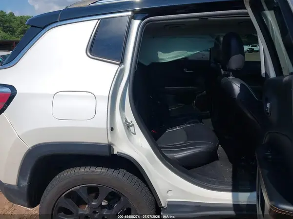 3C4NJDCB5HT688910 2017 JEEP COMPASS - Image 8