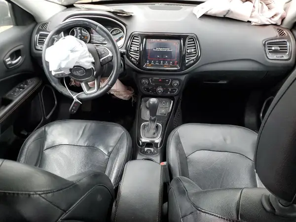3C4NJDCB5JT104687 2018 JEEP COMPASS - Image 8