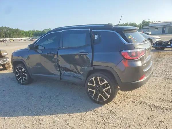 3C4NJDCB5JT104706 2018 JEEP COMPASS - Image 2