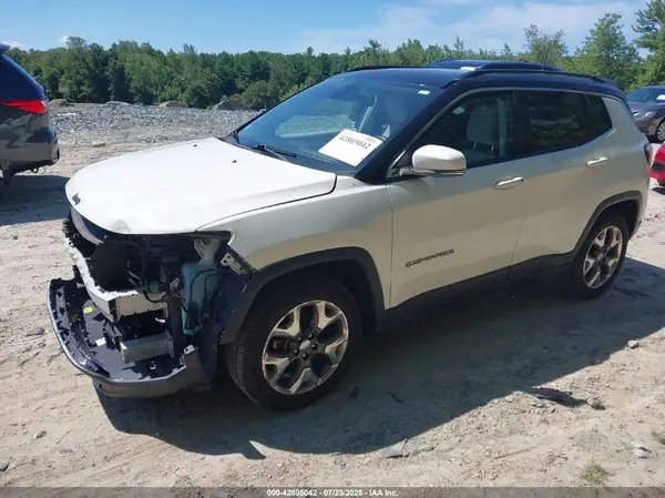 3C4NJDCB5JT114426 2018 JEEP COMPASS - Image 2