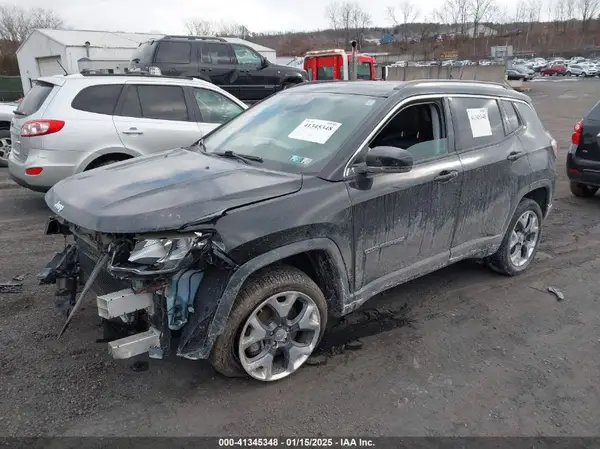 3C4NJDCB5JT115415 2018 JEEP COMPASS - Image 2
